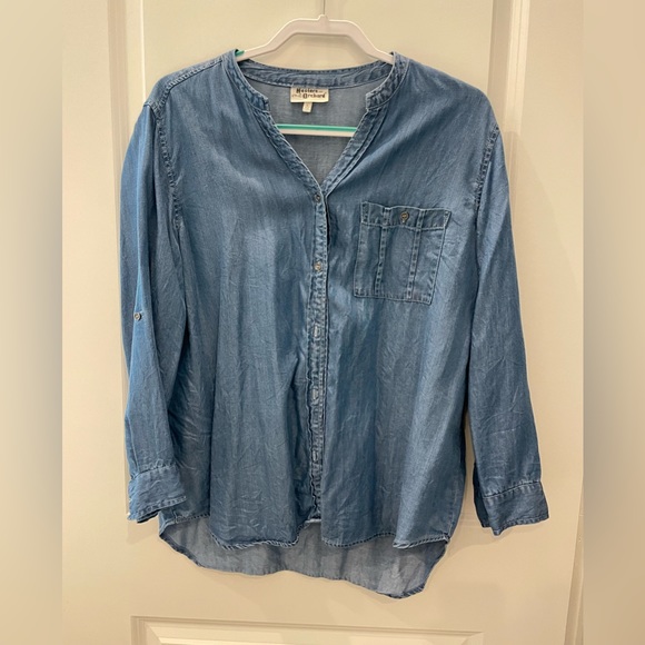 button up blouse - Picture 2 of 6